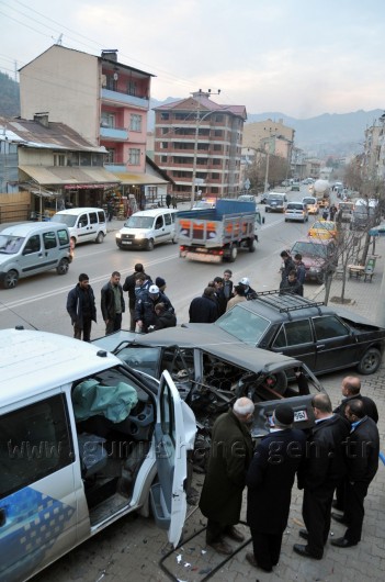 Gümüşhane'de Trafik Kazası: 4 Yaralı 5