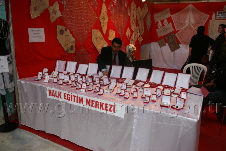 Halk Eğitimi Merkezinin Gümüşlerine Yoğun İlgi 1