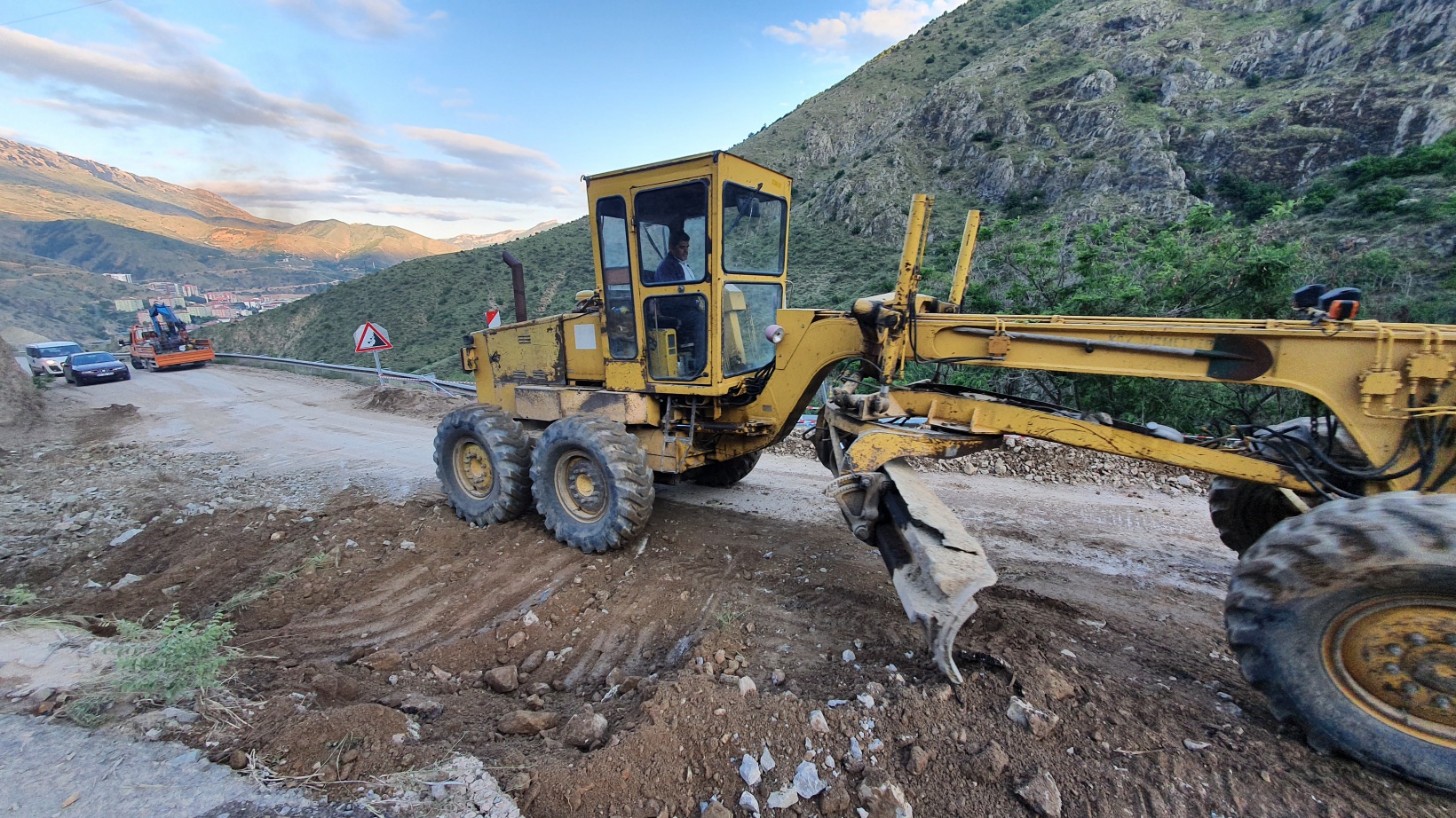 Hastane yolu 27 gün sonra yine kapandı 6