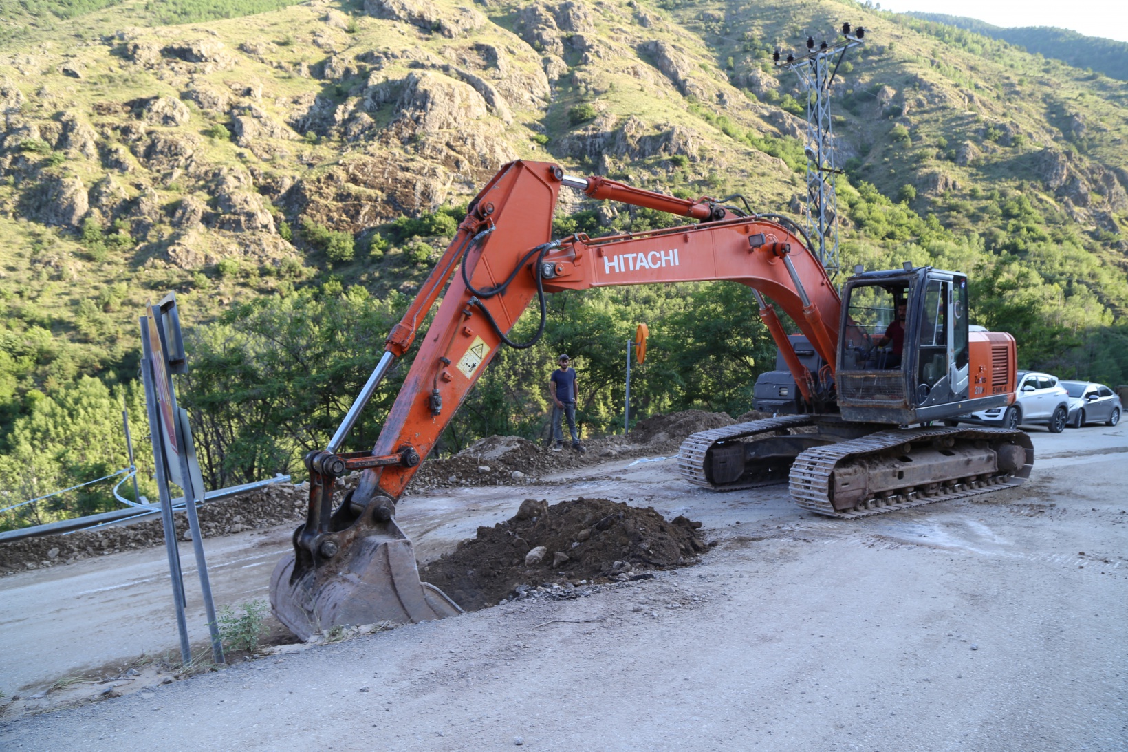 Hastane yolu 27 gün sonra yine kapandı 2