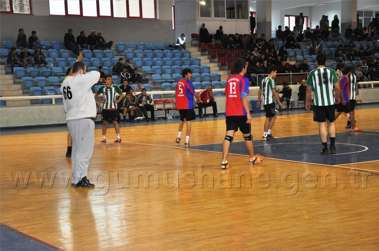 Yenilgi moralleri bozamadı 1