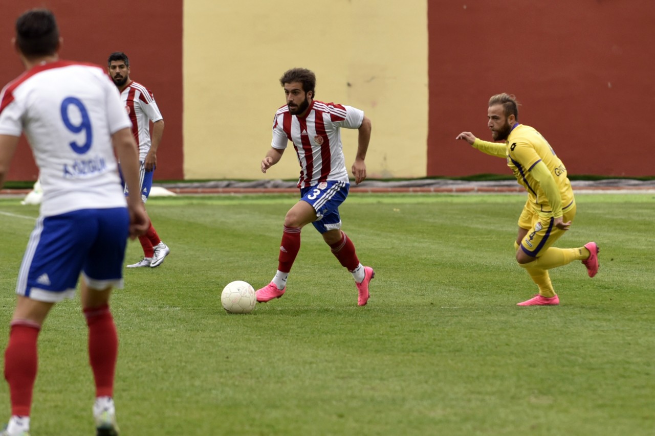 Gümüş, Eyüpspor'a acımadı: 2-0 31