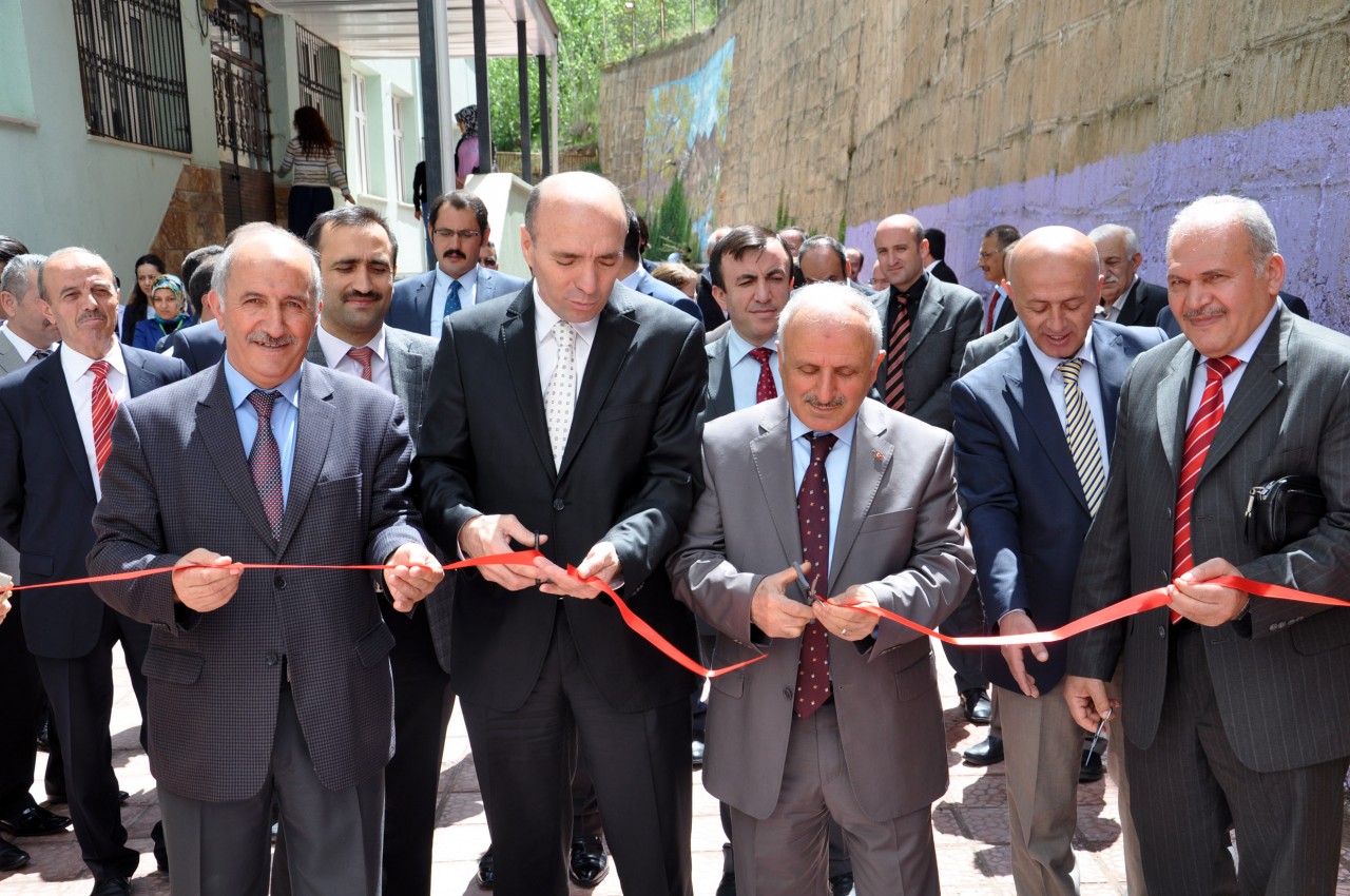 İbn-i Sina’dan Sağlık ve Bilim Temalı TÜBİTAK Bilim Fuarı 1