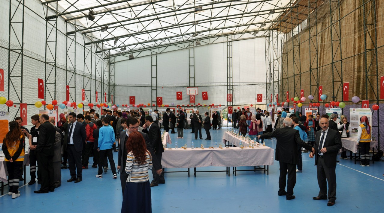İbn-i Sina’dan Sağlık ve Bilim Temalı TÜBİTAK Bilim Fuarı 5