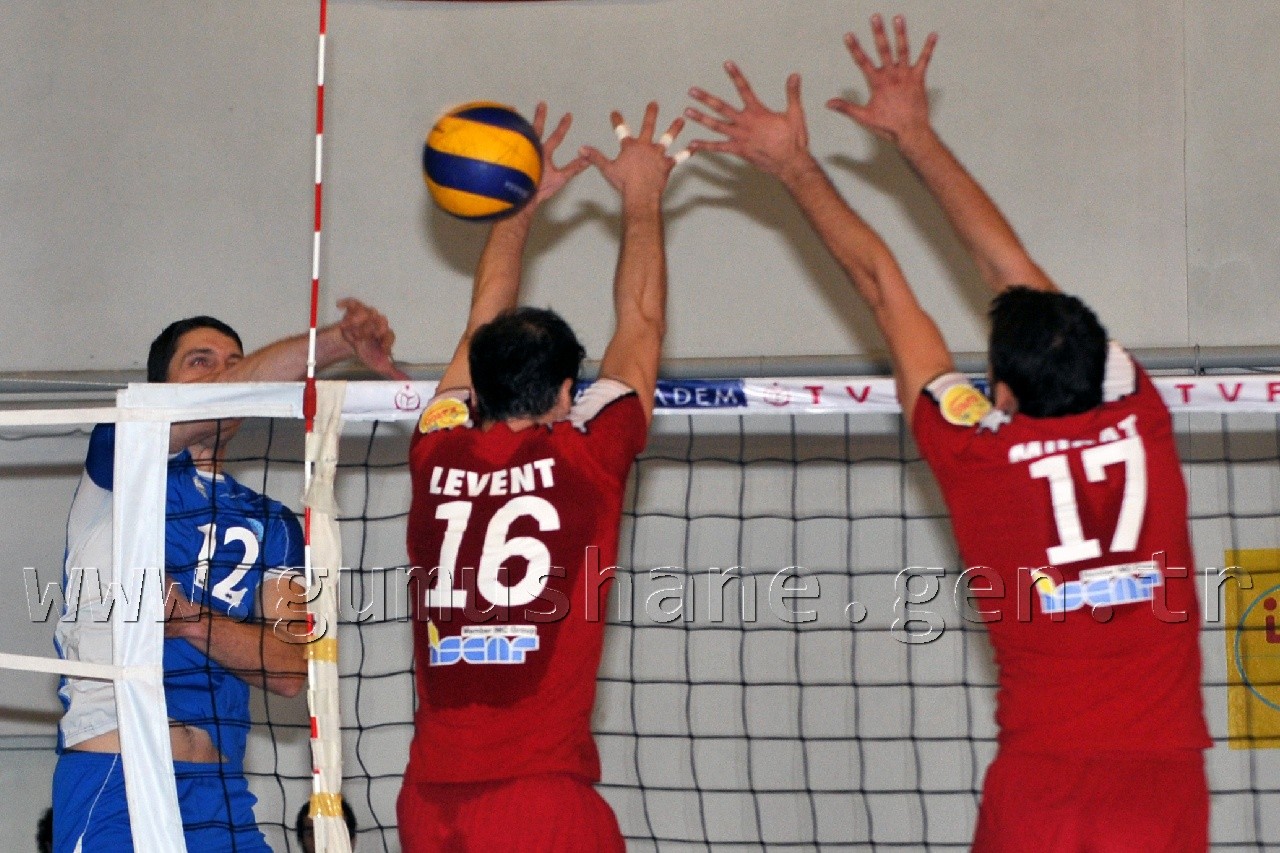 Torul'dan Altın Değerinde 3 Puan 15