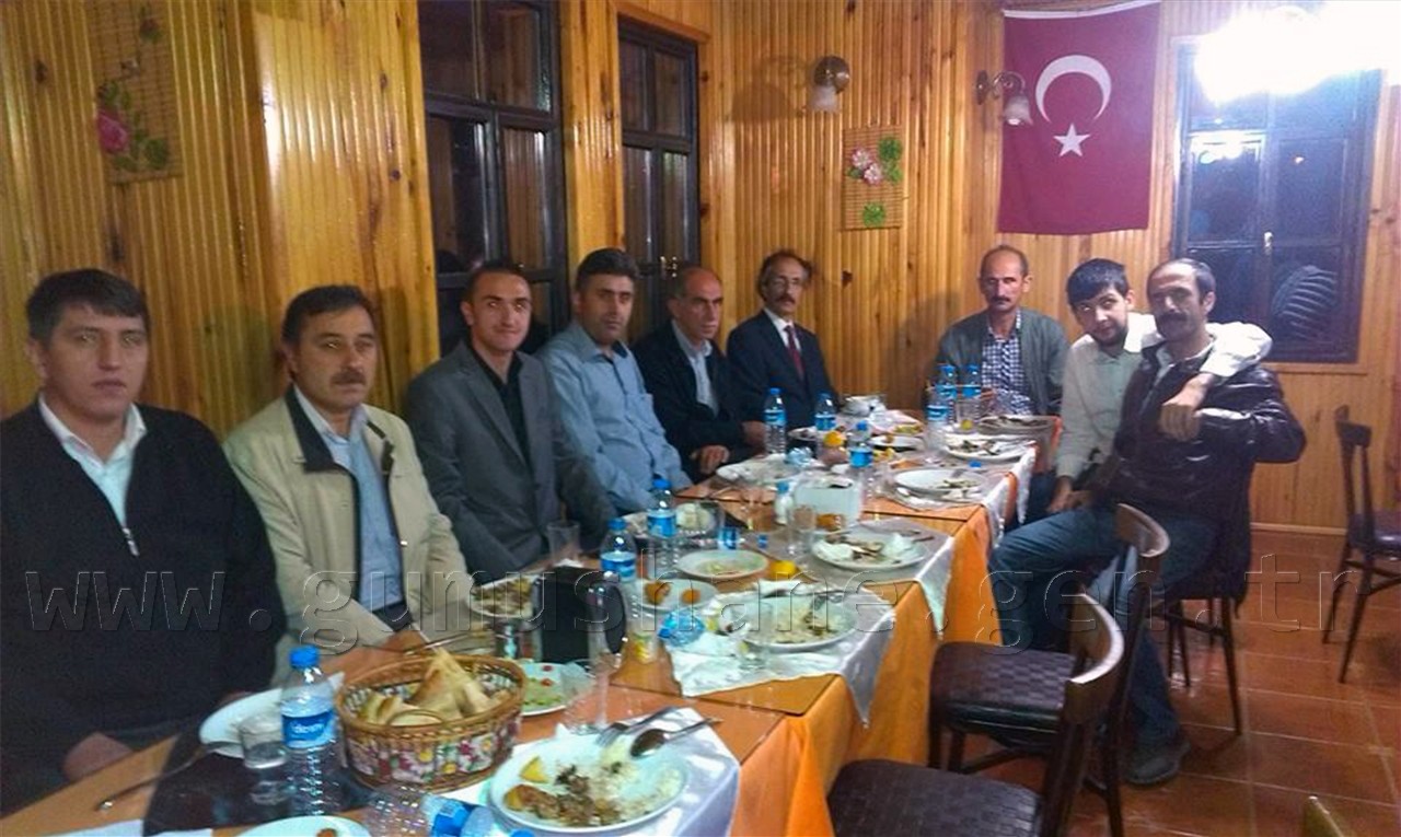 Ülkü Ocaklarından İftar Yemeği 1