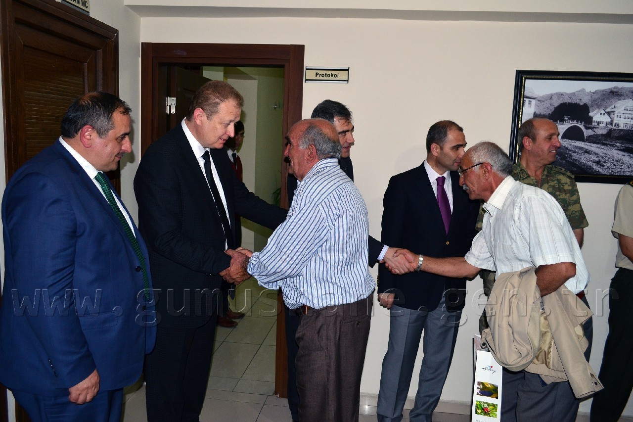 Vali Yavuz Şehit Aileleri ve Gazilere İftar Yemeği Verdi 4