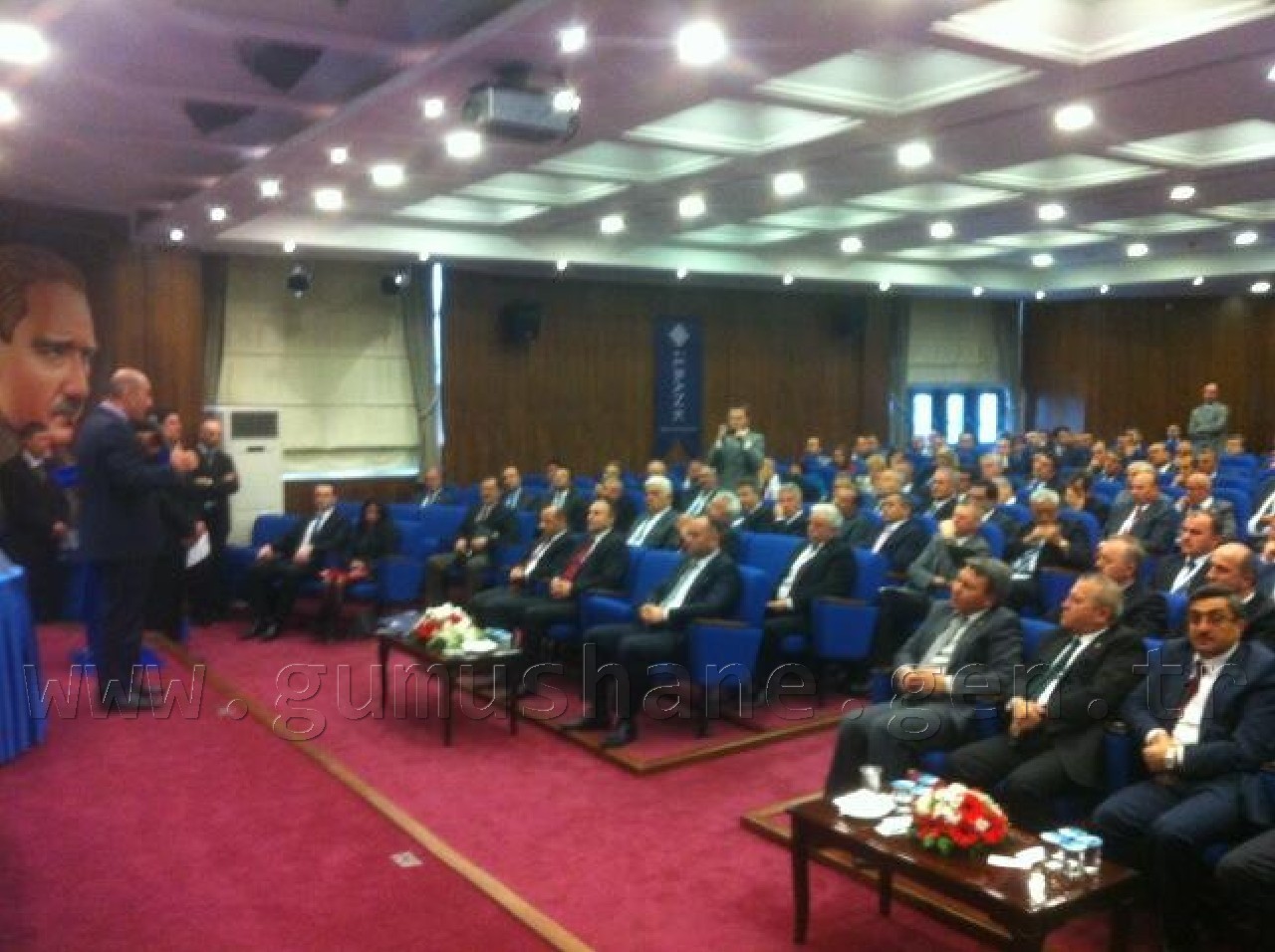 Üstün, Yatırımlar İçin İller Bankasında 2