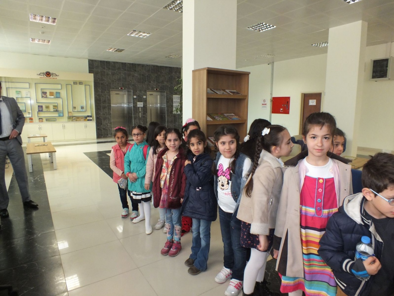 Öğrenciler kitapların büyülü dünyasında 1