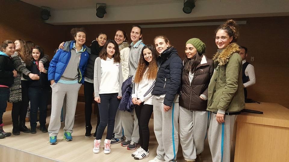 Gümüş Kızlar gençlerle söyleşi yaptı 3