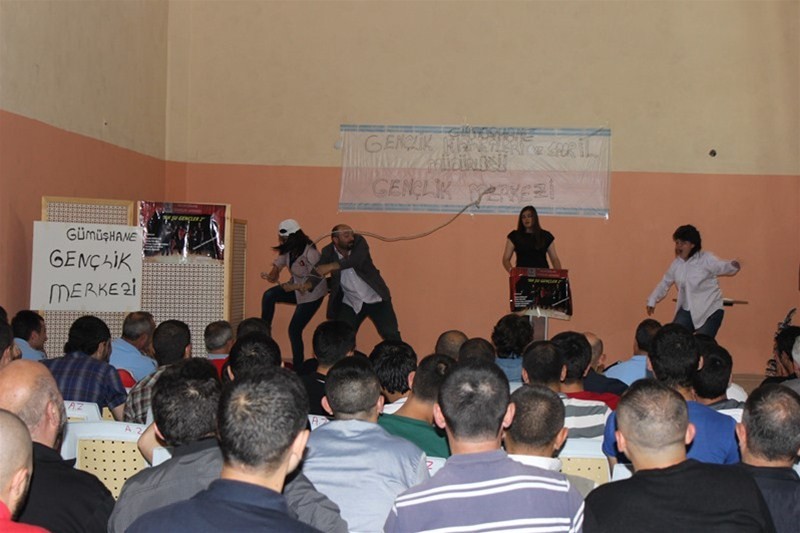 Gümüşhaneli Gençlerden Cezaevinde Tiyatro 7
