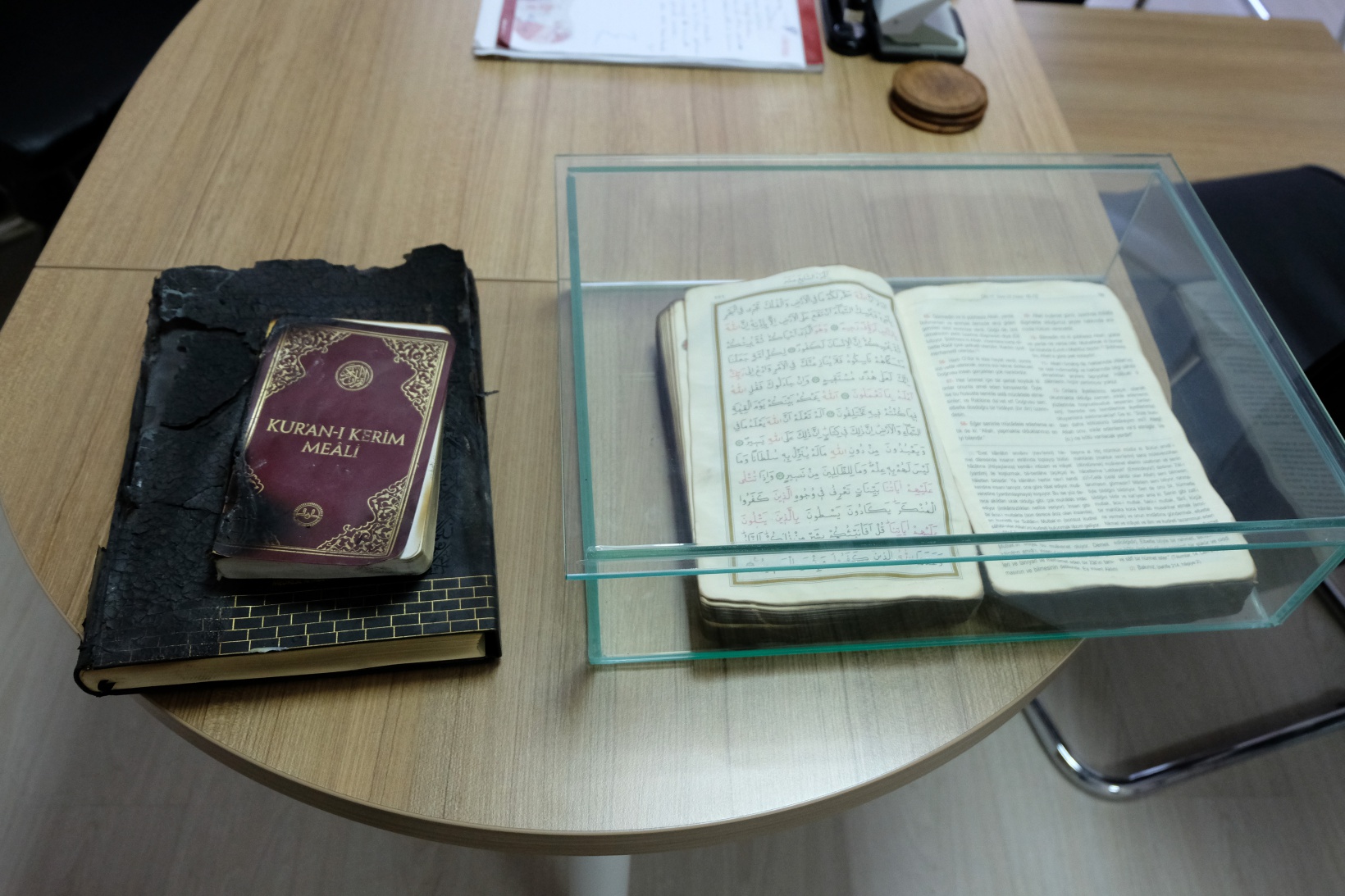 Yanmayan Kuran-ı Kerim’leri özenle saklıyorlar 10