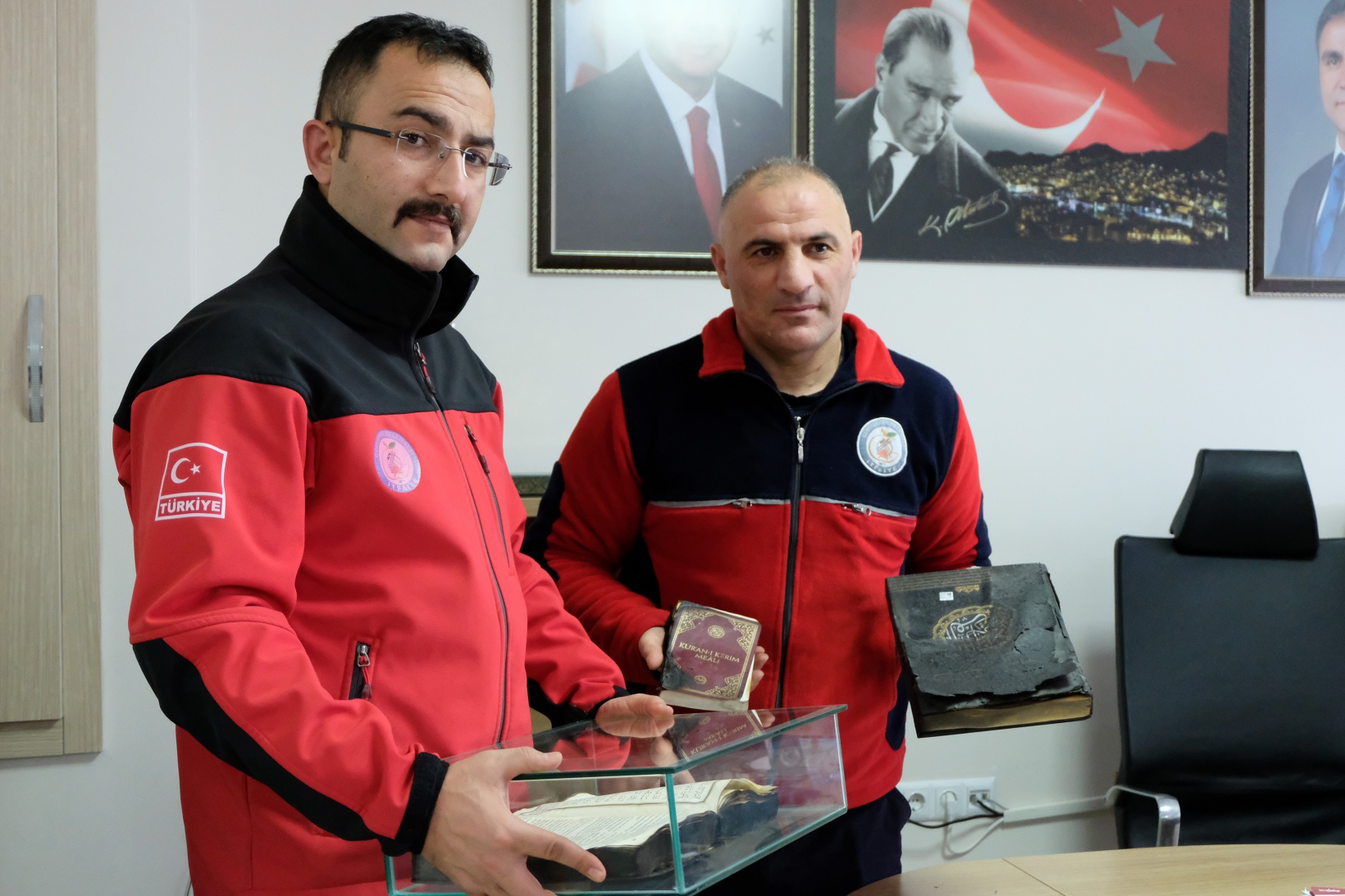 Yanmayan Kuran-ı Kerim’leri özenle saklıyorlar 7