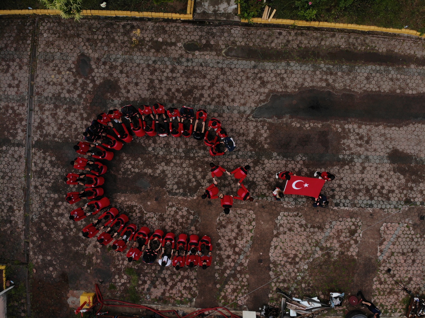 Gerçeği aratmayan eğitimlerle itfaiyeci olmak için yarışıyorlar 5