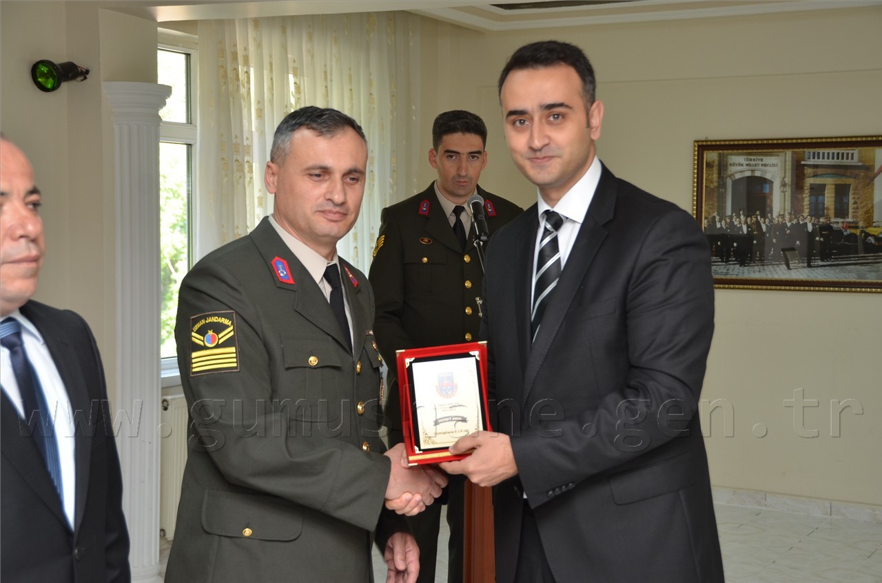 İl Jandarma Komutanlığı’nda Şilt Takdim Töreni Yapıldı 4
