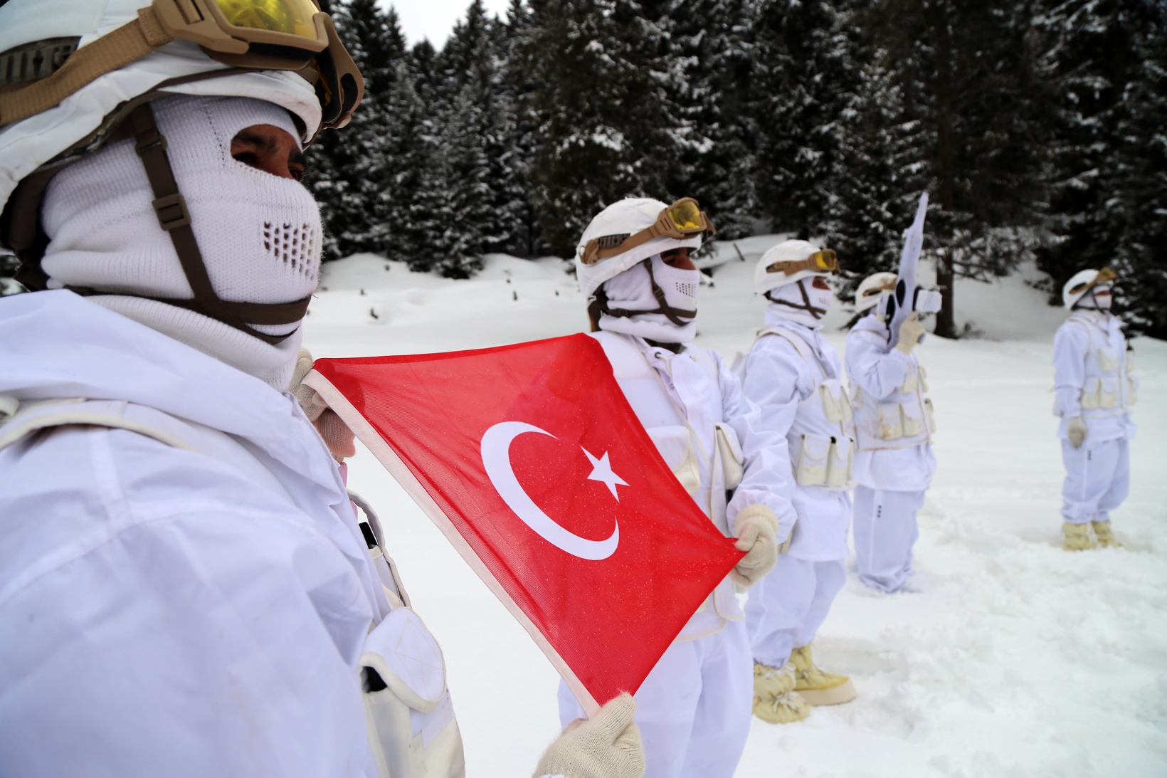 Gümüşhane yaylalarının güvenliği komandolara emanet 19