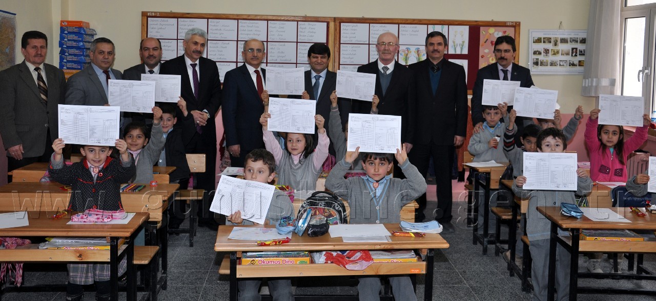 Öğrenciler Karnelerini Aldı 12