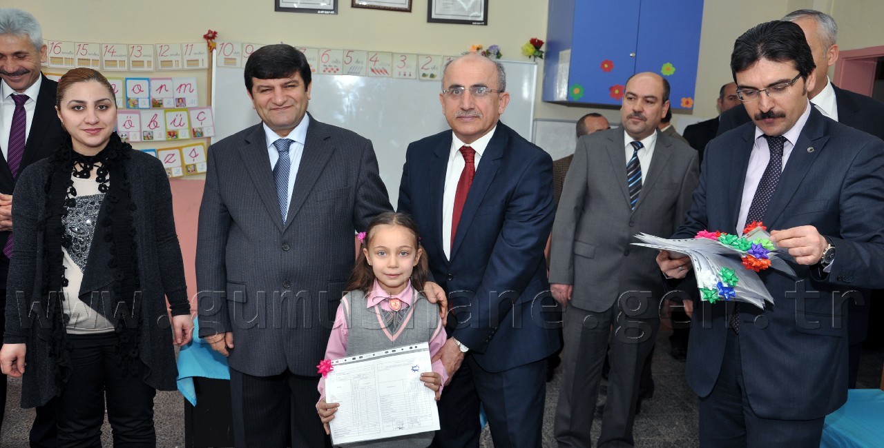 Öğrenciler Karnelerini Aldı 13