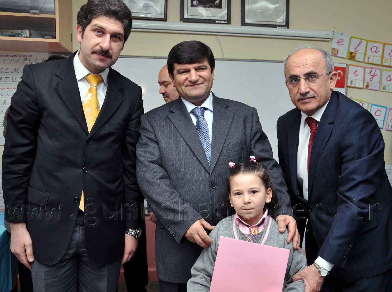 Öğrenciler Karnelerini Aldı 16