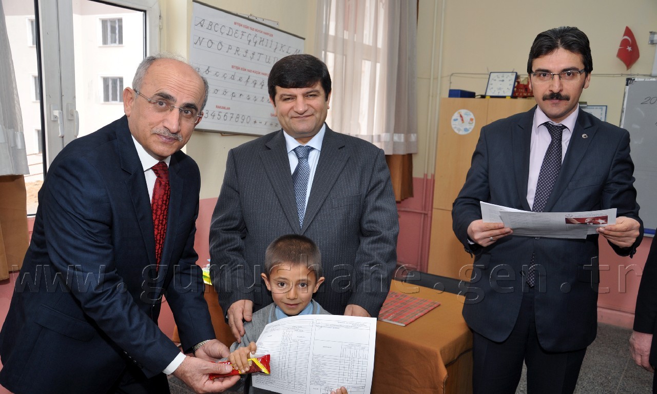 Öğrenciler Karnelerini Aldı 11