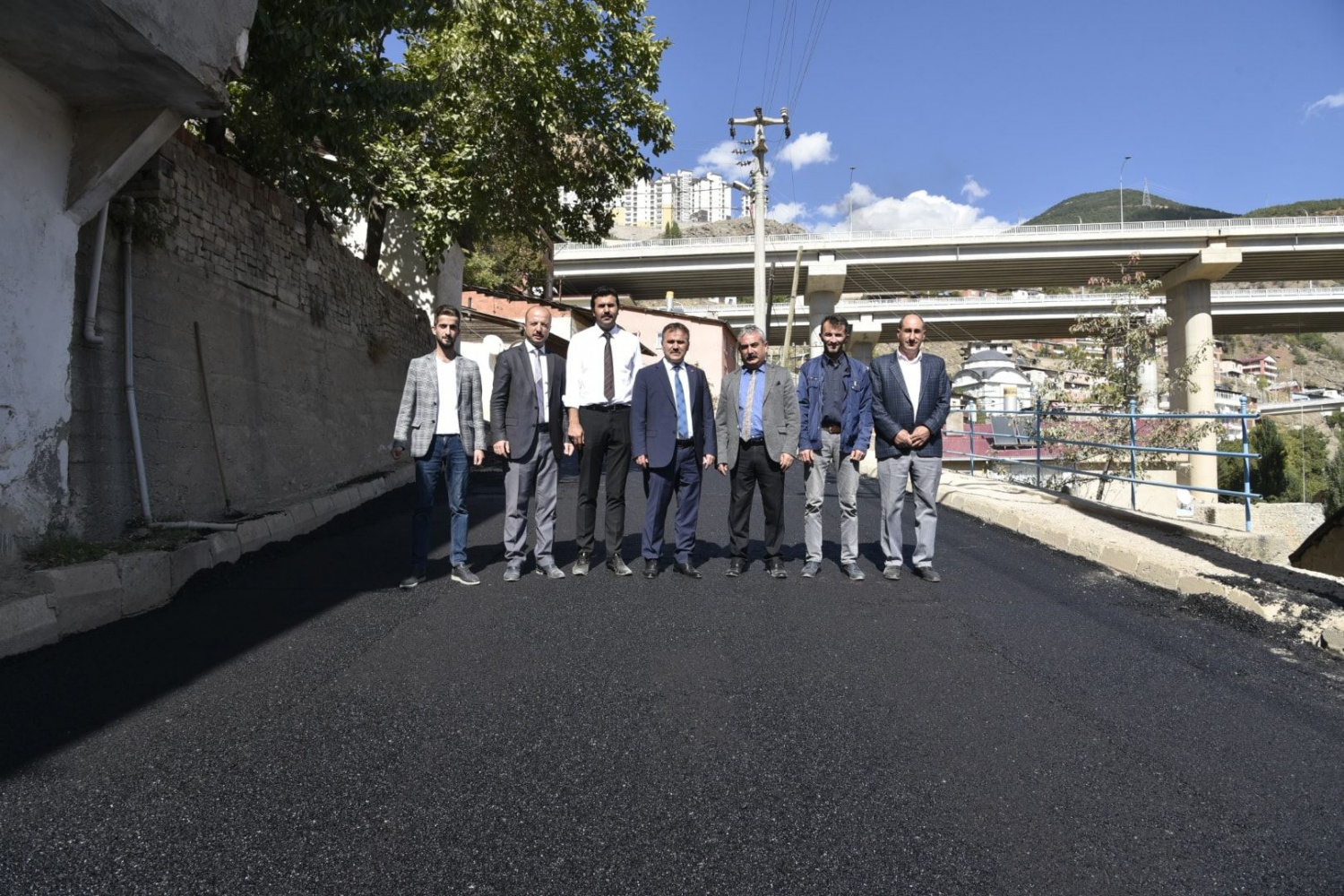 Kıbrıs Caddesi asfaltlandı 8