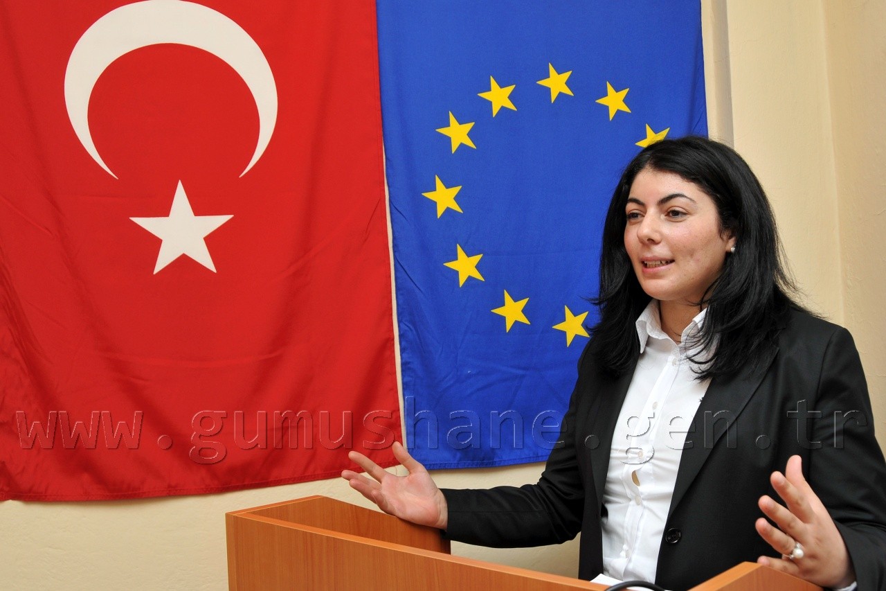 Kadın Kaymakamdan Gümüşhaneli Kadınlara Liderlik Eğitimi 2