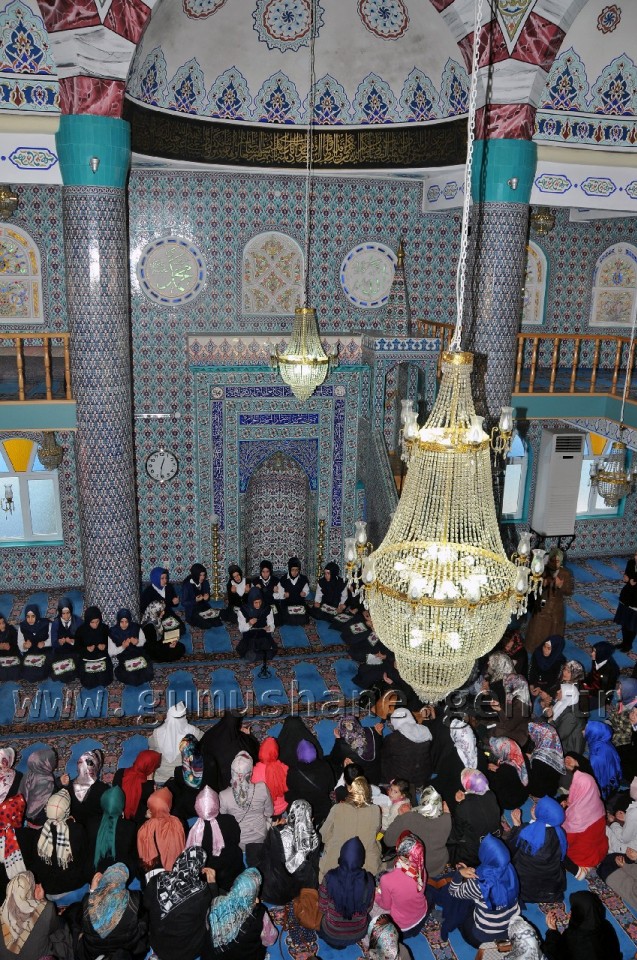 Gümüşhane'de Kadınlar Camide Mevlid Okudu 4