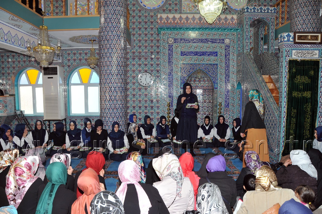 Gümüşhane'de Kadınlar Camide Mevlid Okudu 5