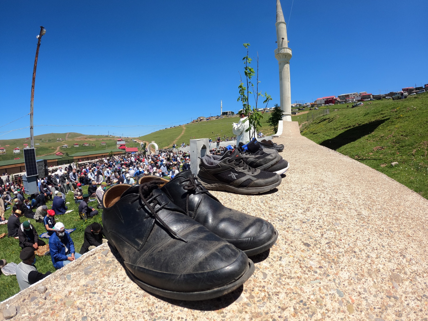 560 yıllık Kadırga camiinde namaz kılmanın huzurunu yaşadılar 22