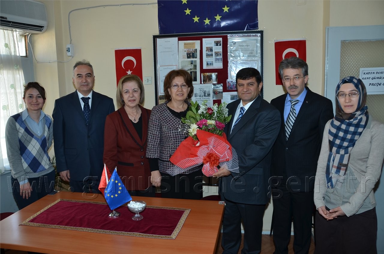 Vali Mayda, Kadınlar Gününde Kadın Derneklerini Ziyaret Etti 1