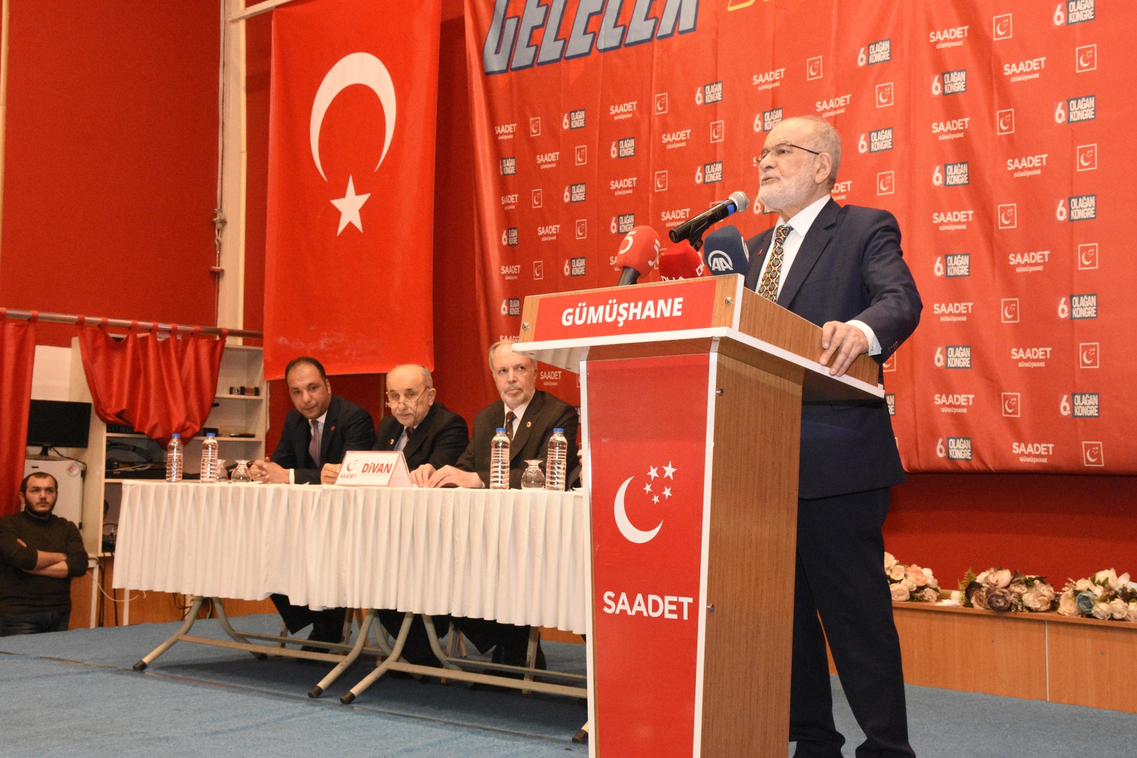 Karamollaoğlu Gümüşhane’de 19