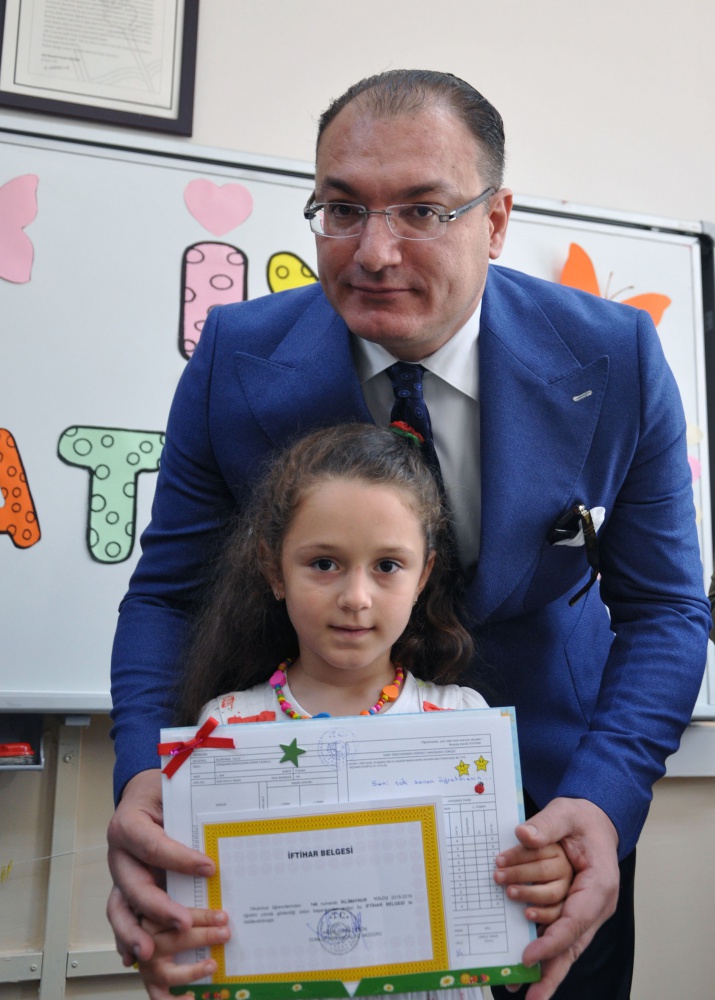 Gümüşhane’de 19 bin 506 öğrenci karne aldı 1