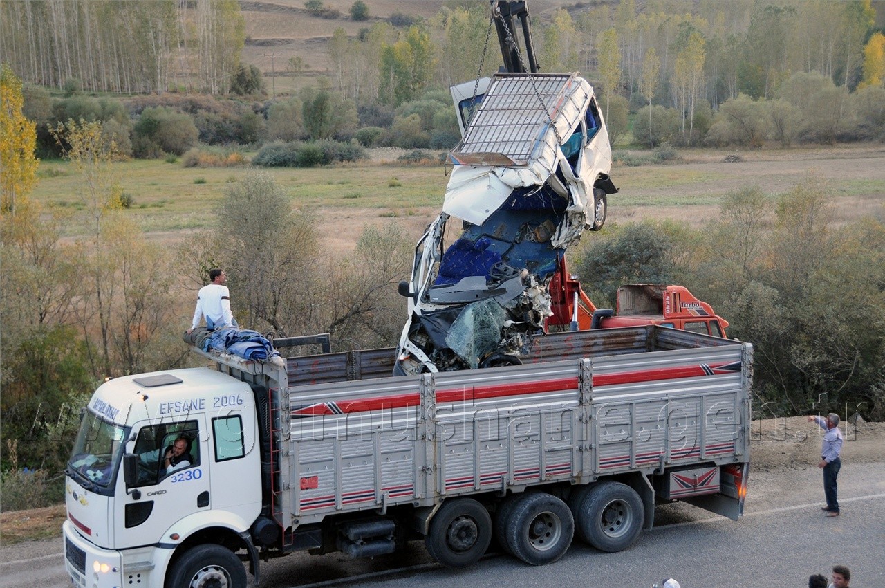 Kelkit'te Katliam Gibi Kaza: 10 Ölü, 3 Yaralı 10