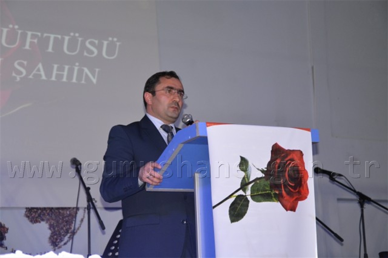 Kelkit’te kutlu doğum coşkusu kapalı spor salonuna sığmadı 3