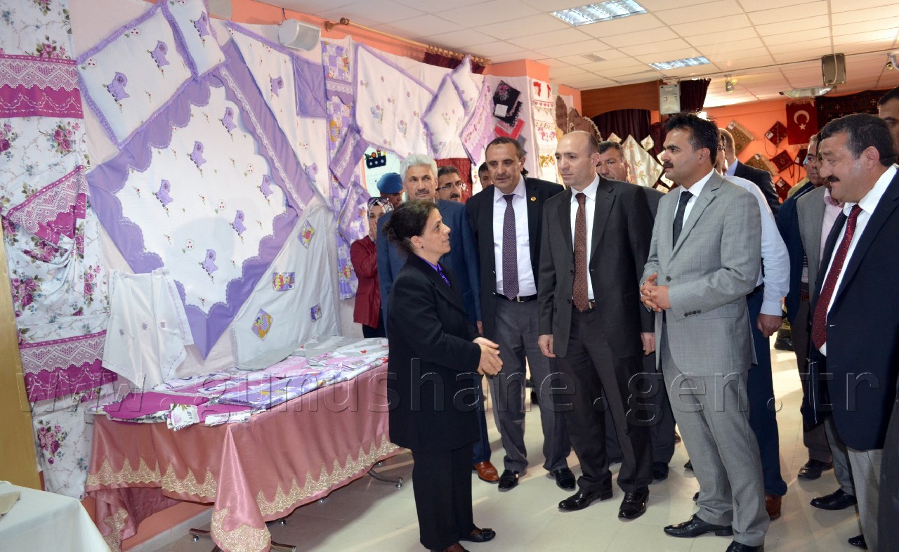 Kelkit Halk Eğitim'den Yılsonu Sergisi 9