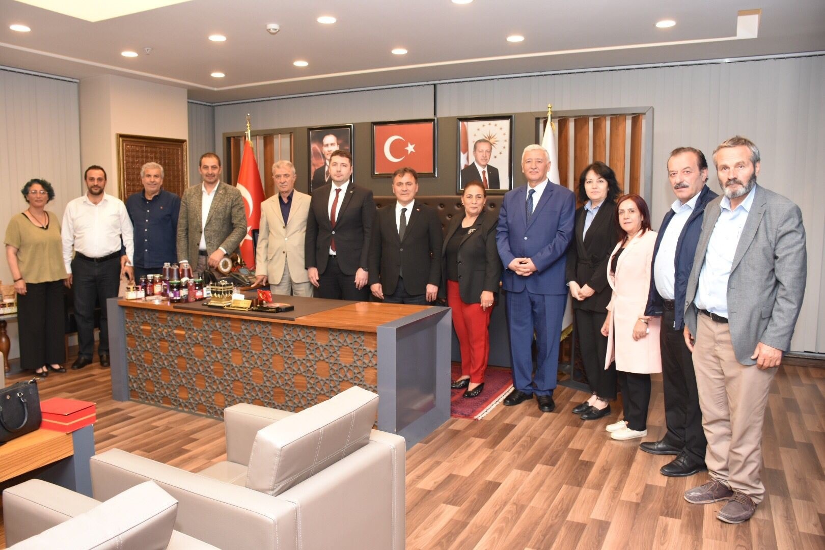 Başkan Çimen, Kent Konseyinin eski ve yeni yönetimini misafir etti 4