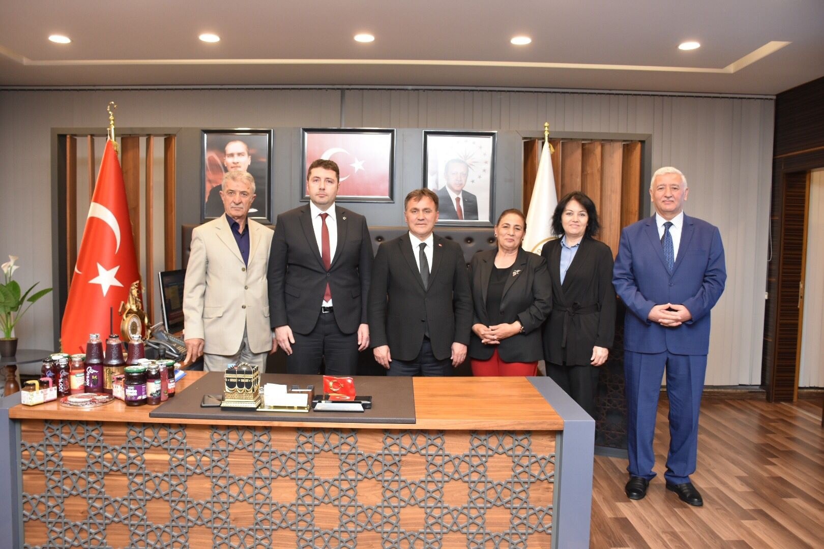 Başkan Çimen, Kent Konseyinin eski ve yeni yönetimini misafir etti 6