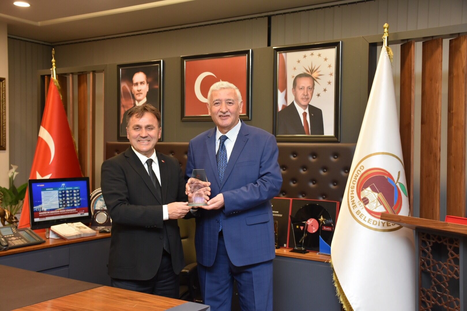 Başkan Çimen, Kent Konseyinin eski ve yeni yönetimini misafir etti 2