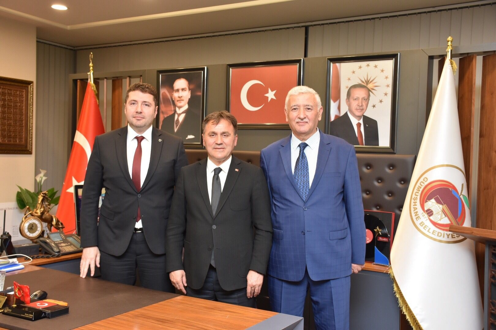 Başkan Çimen, Kent Konseyinin eski ve yeni yönetimini misafir etti 7