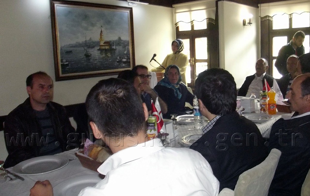 Kızılay'dan Düzenli Kan Bağışlayanlara Madalya 1