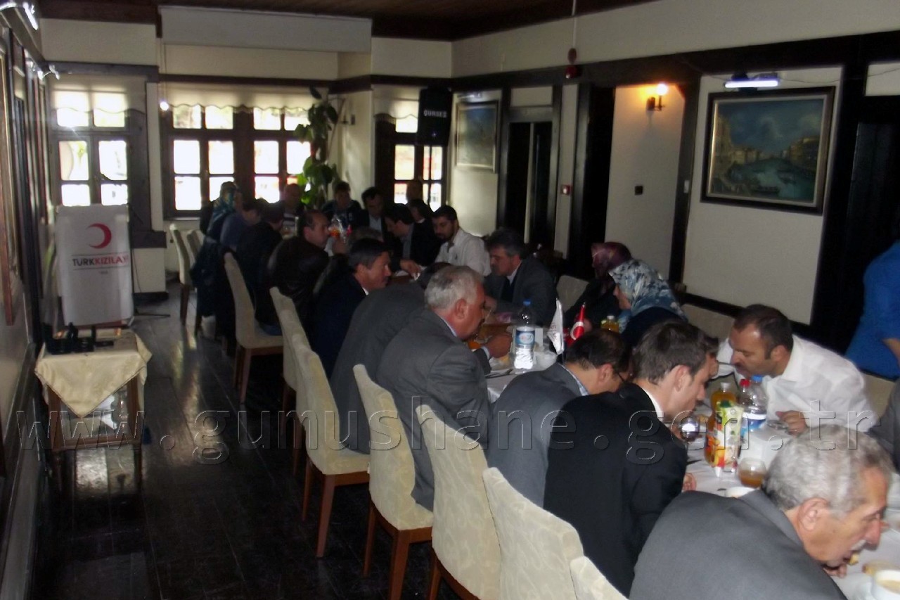 Kızılay'dan Düzenli Kan Bağışlayanlara Madalya 7