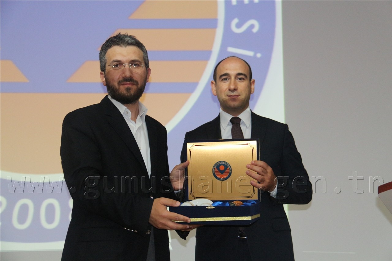 Üstad Necip Fazıl Gümüşhane'de Anıldı 6