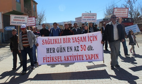 Köse'de Sağlıklı Yaşam Yürüyüşü Yapıldı 4