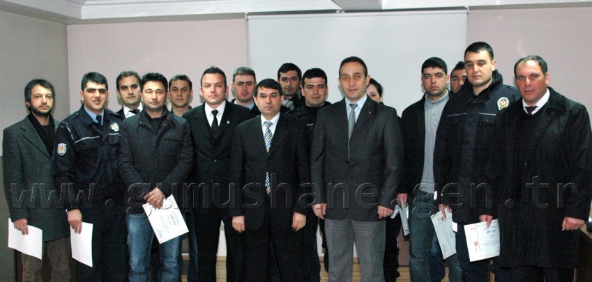 Polislere Terörizme Karşı Önemli Tesisleri Koruma Kursu  4