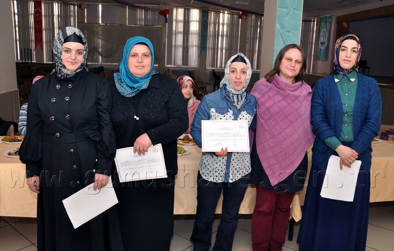 Evde Çocuk Bakımı Kursu Tamamlandı 7