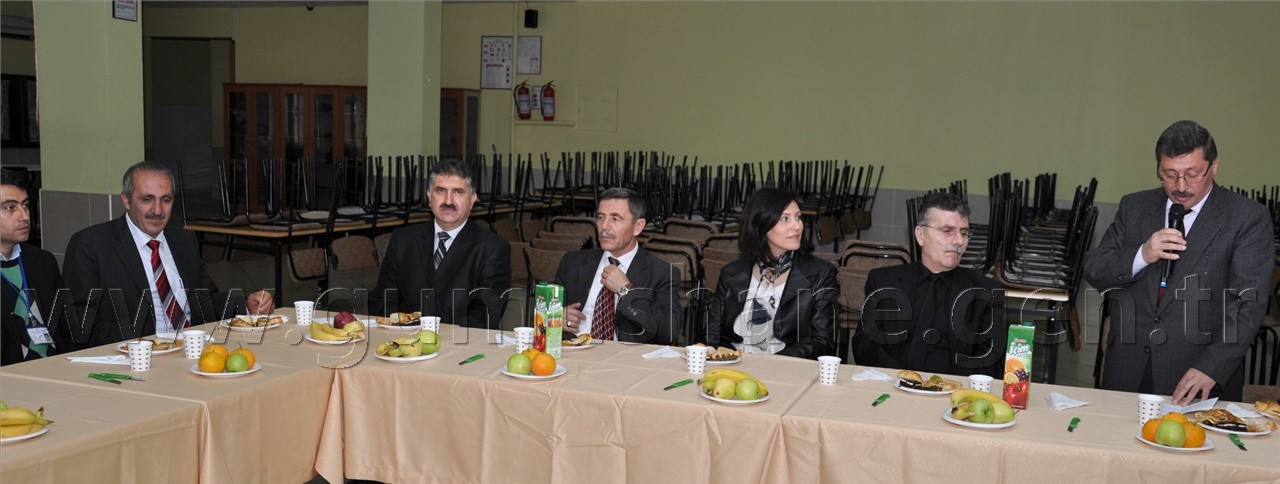 Kursiyerler Belgelerini Aldı 2