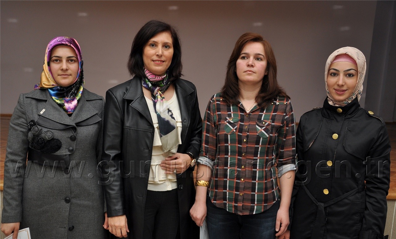 Kursiyerler Belgelerini Aldı 4