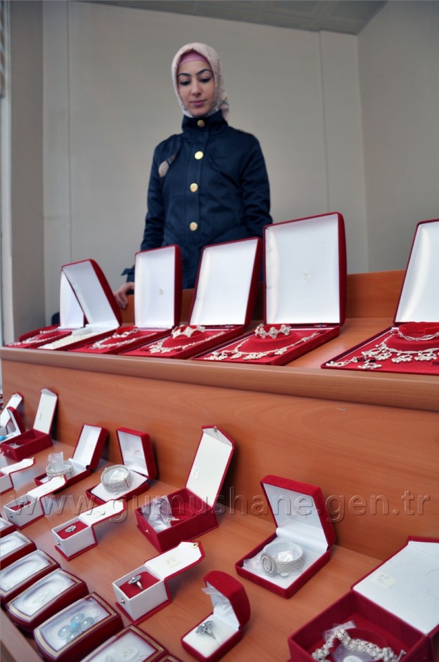 Kursiyerler Belgelerini Aldı 9