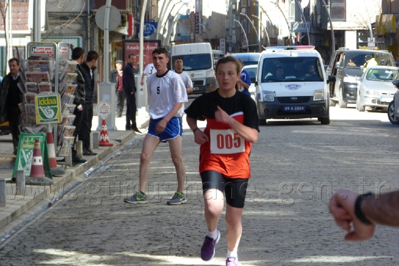 Gümüşhane'de Kurtuluş Koşusu Düzenlendi 3