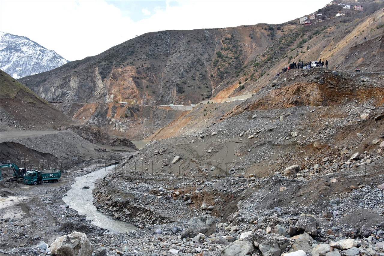 Kürtün Barajında Arama Çalışmaları Devam Ediyor 19